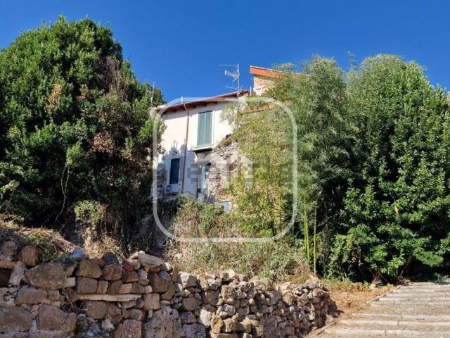 Villetta indipendente in vendita di 77 m² in Via Orazio Marucchi, 23