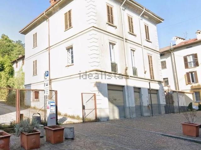 Villetta indipendente in vendita di 740 m² in Via 1º Maggio, 36