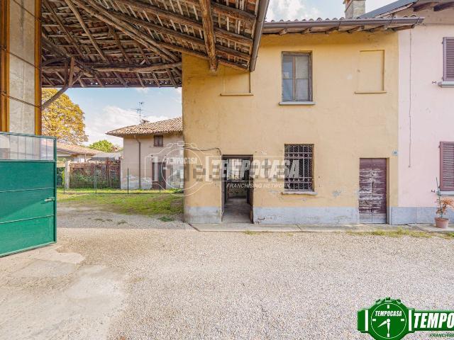 Villetta indipendente in vendita di 74 m² in Via Fratelli Cairoli
