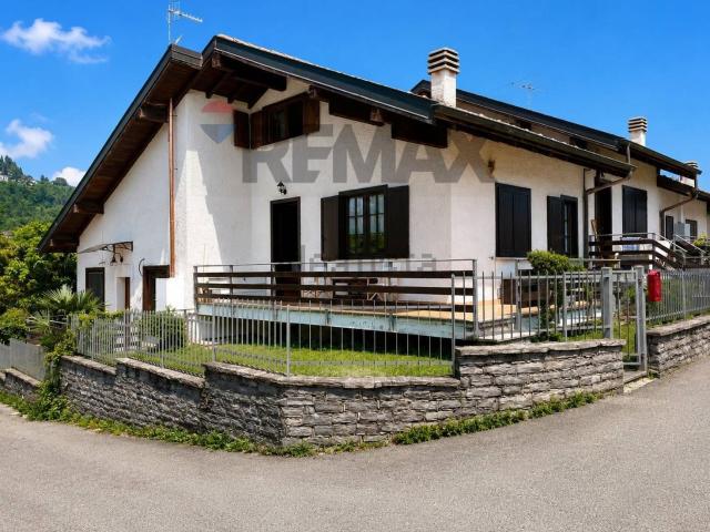 Villetta bifamiliare in vendita di 74 m²