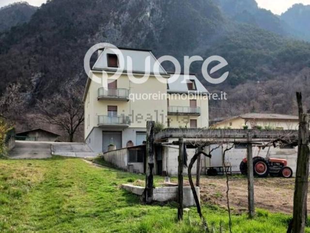 Villetta indipendente in vendita di 750 m²