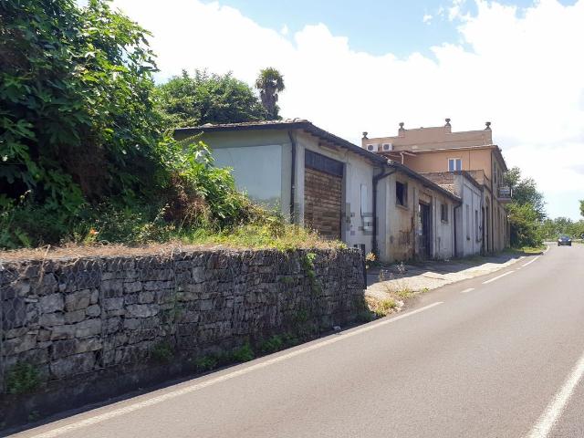 Villetta indipendente in vendita di 750 m²