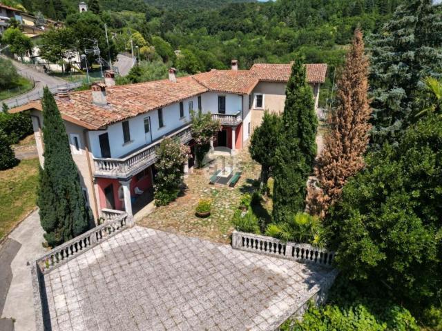 Villetta indipendente in vendita di 756 m² in Via F. Lussana, 5