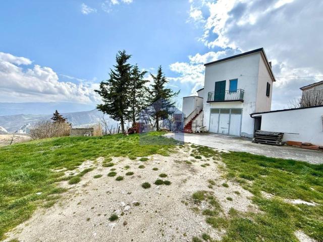 Villetta indipendente in vendita di 75 m² in Contrada Colle Zingaro, 102