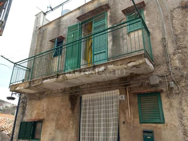 Villetta indipendente in vendita di 75 m² in Via Alessandro Manzoni
