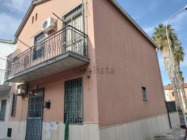 Villetta indipendente in vendita di 75 m² in Via Caserta, 9