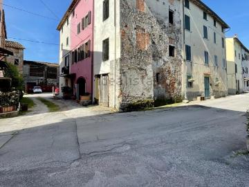 Via dei Pellegrini Lucca, Montuolo, Lucca Toscana, Toscana
