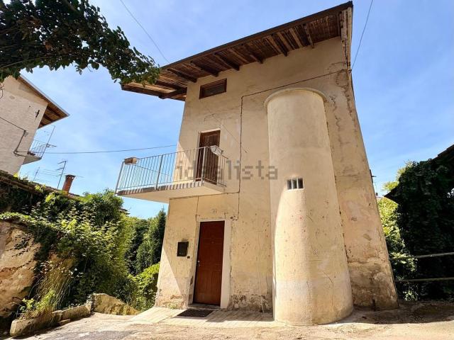 Villetta indipendente in vendita di 75 m² in Via Sola, 33