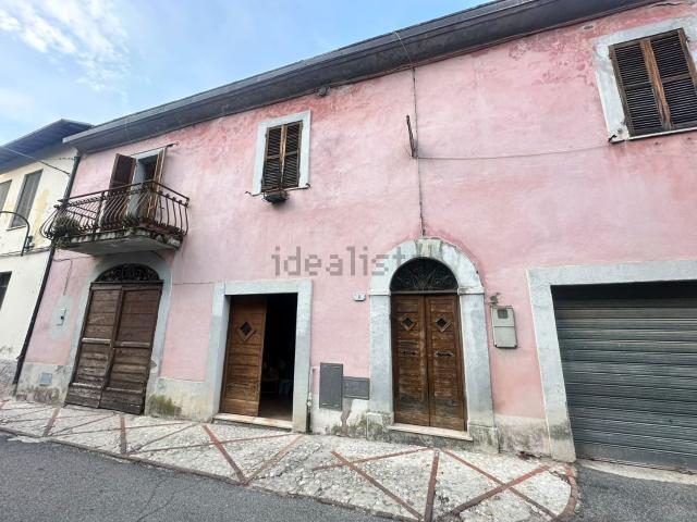 Villetta indipendente in vendita di 76 m² in Via Giuseppe Verdi