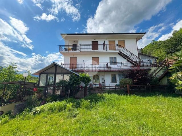 Villetta bifamiliare in vendita di 83 m² in Località Nava, 11