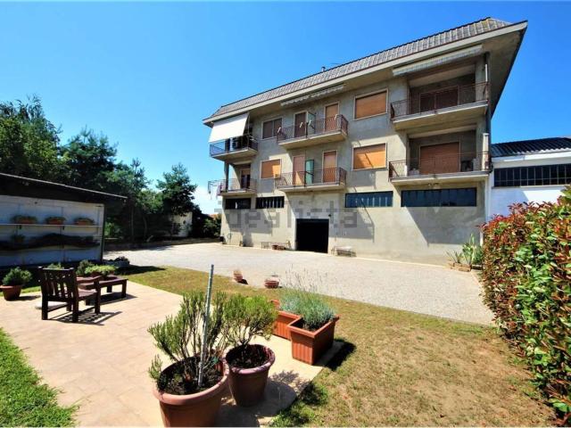 Villetta indipendente in vendita di 800 m²