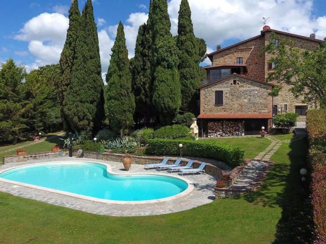 Villetta indipendente in vendita di 800 m² in Via Cappuccini, 5