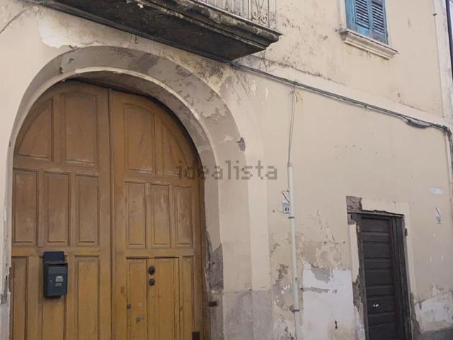 Villetta indipendente in vendita di 800 m² in Via Natale Vescovo, 26