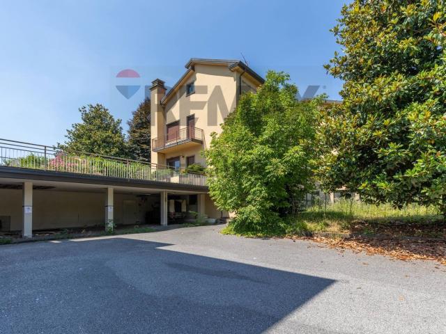 Villetta indipendente in vendita di 800 m² in Via Statale, 7