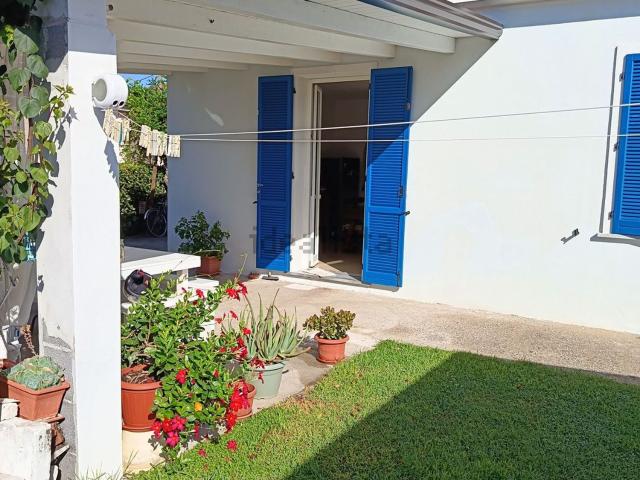 Villetta indipendente in vendita di 80 m² in Via Valona