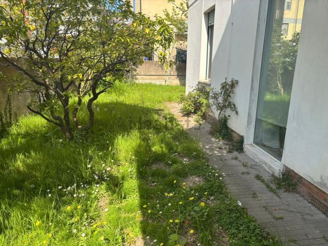 Villetta indipendente in vendita di 80 m² in Via Angelo Battelli