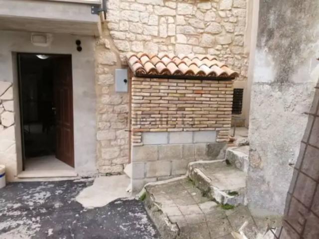Villetta indipendente in vendita di 80 m² in Via Angelo de Thomasis