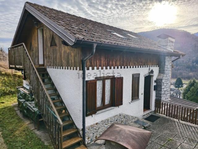 Villetta indipendente in vendita di 80 m² in Via Civetta