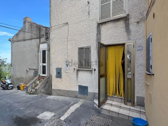 Villetta indipendente in vendita di 80 m² in Via DEL COLLE
