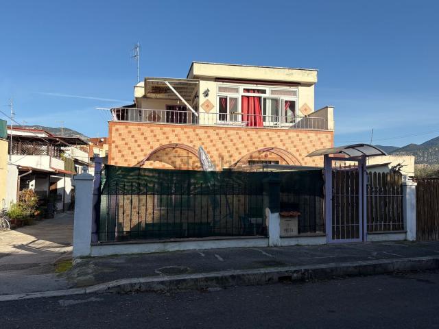 Villetta indipendente in vendita di 80 m² in Via Filippo Brunelleschi, 20