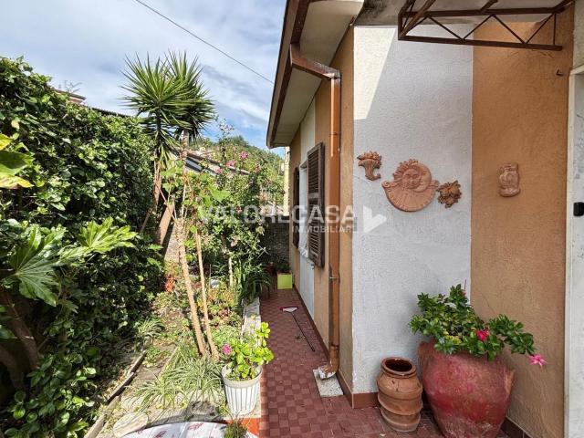 Villetta indipendente in vendita di 80 m² in Via Fratelli Cervi, 2