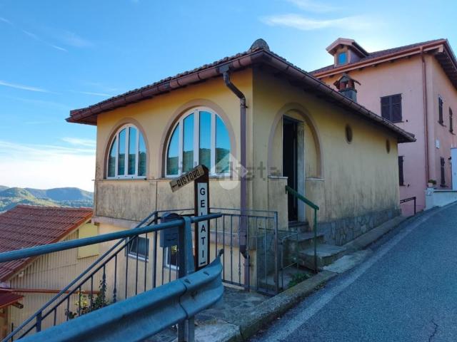 Villetta indipendente in vendita di 80 m² in Via L. Valente, 57