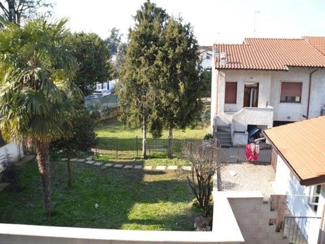 Villetta indipendente in vendita di 80 m² in Via Monviso, 8