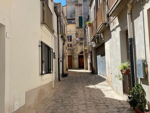 Villetta indipendente in vendita di 80 m² in Via Nicola Ragusa, 18