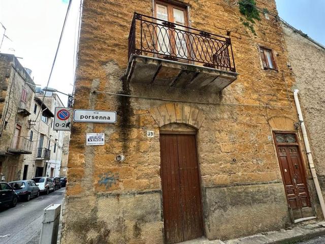 Villetta indipendente in vendita di 80 m² in Via Porsenna