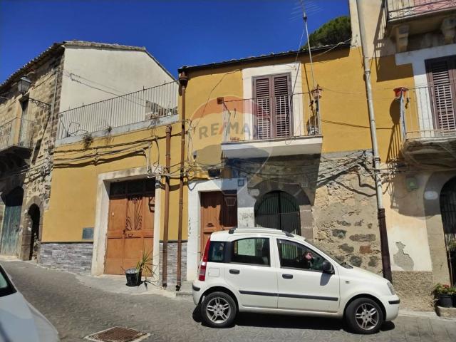Villetta indipendente in vendita di 80 m² in Via Santa Maria dei Greci, 90