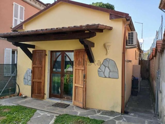 Villetta indipendente in vendita di 80 m² in Viale Stazione