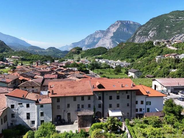 Villetta indipendente in vendita di 810 m² in Via Dante
