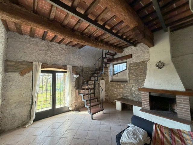 Villetta indipendente in vendita di 81 m² in Strada Comunale della Traiana