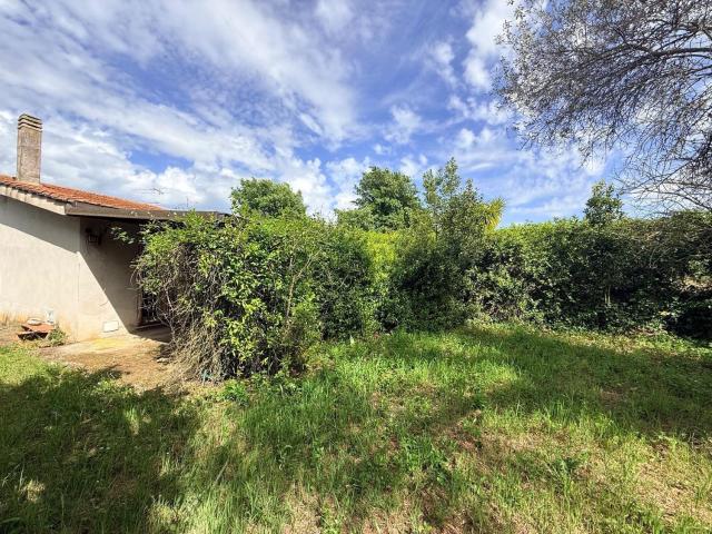 Villetta indipendente in vendita di 81 m² in Via Verentana