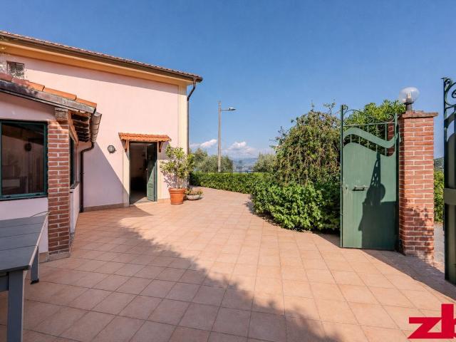 Villetta indipendente in vendita di 81 m² in Via Partigiano Simone Stefani