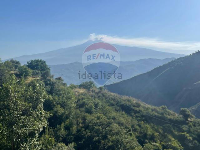Villetta indipendente in vendita di 825 m² in Contrada Tifani Mendicino
