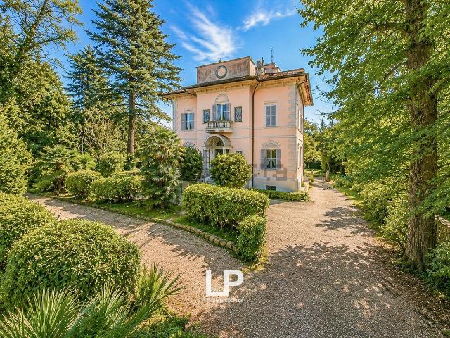 Villetta indipendente in vendita di 827 m² in Via Crotti, 4