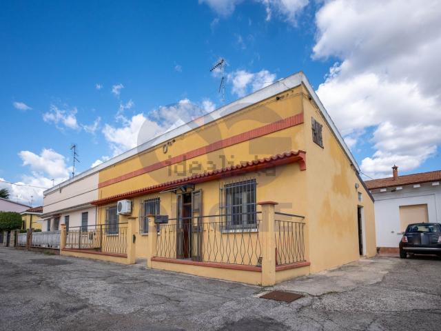 Villetta indipendente in vendita di 82 m² in Via Cristoforo Colombo, 15
