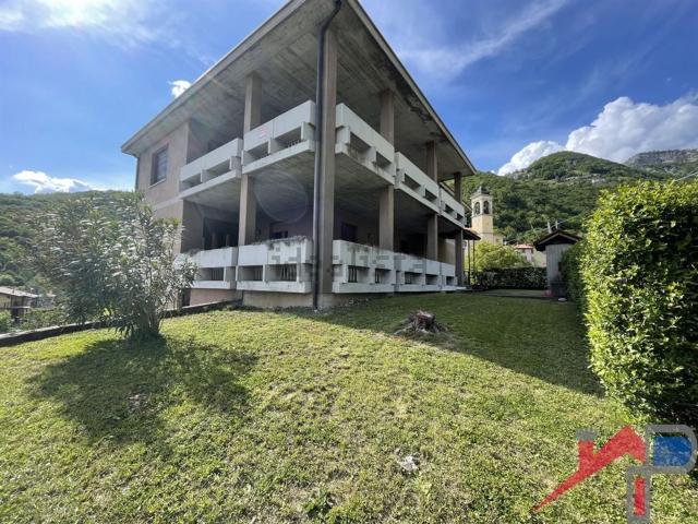 Villetta indipendente in vendita di 830 m²