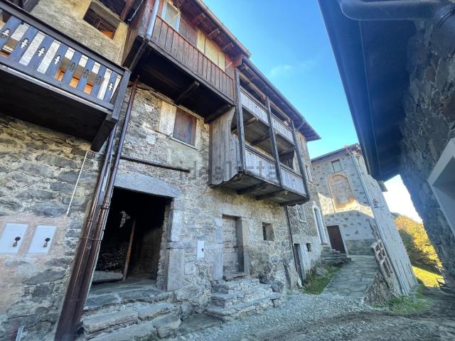Villetta indipendente in vendita di 87 m² in Via Alfaedo