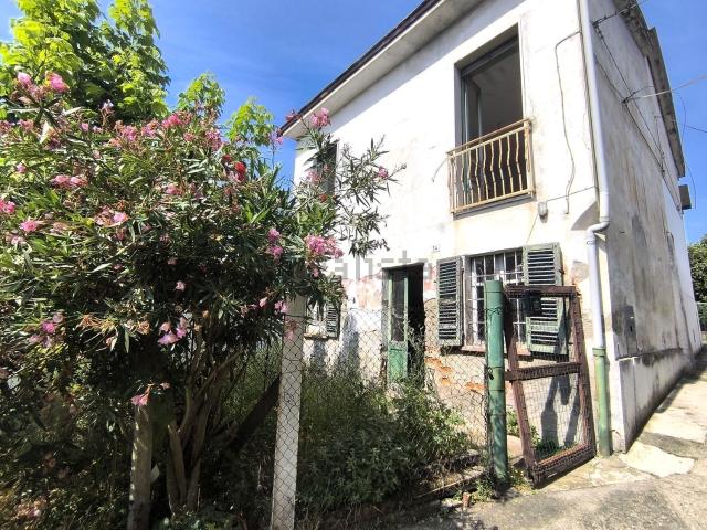 Villetta indipendente in vendita di 84 m² in Via Guglielmo Marconi