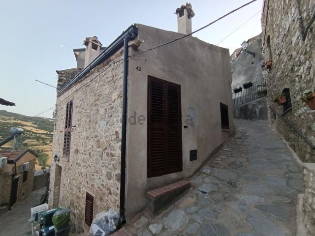 Villetta indipendente in vendita di 84 m² in Via Roma, 4