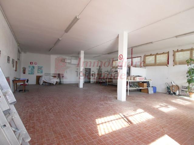 Villetta indipendente in vendita di 850 m² in Via Alfieri