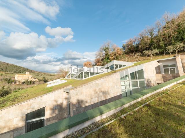 Villetta indipendente in vendita di 850 m² in Strada Provinciale 14, 242