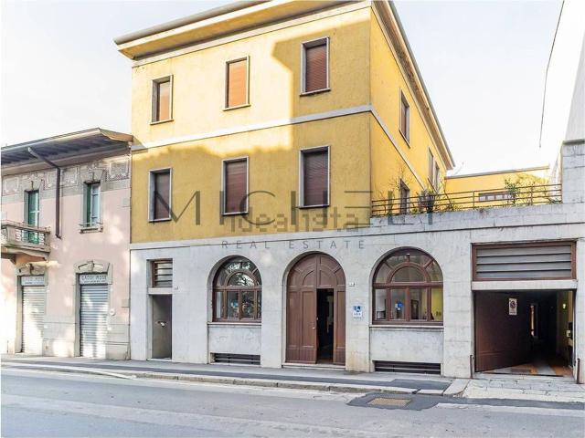 Villetta indipendente in vendita di 851 m² in Via Aspromonte