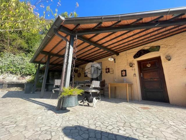 Villetta indipendente in vendita di 85 m² in Strada del Traversone, 4