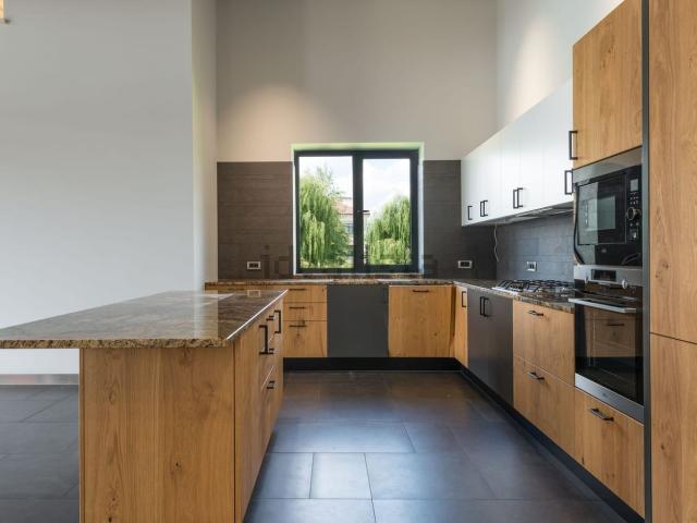 Villetta indipendente in vendita di 85 m² in Via Amiternum