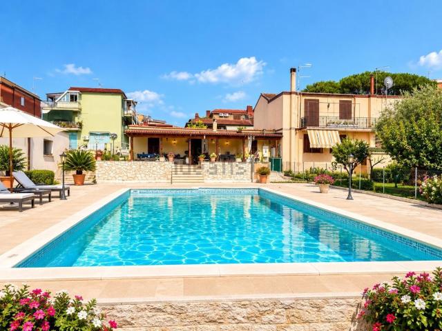 Villetta indipendente in vendita di 85 m² in Via Colleferro
