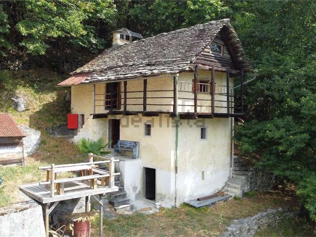 Villetta indipendente in vendita di 85 m² in Via Domodossola