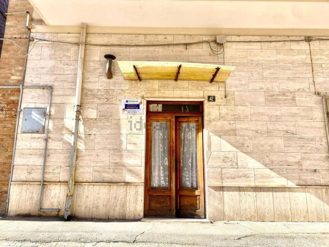 Villetta indipendente in vendita di 85 m² in Via Gen. Saverio Folliero, 42
